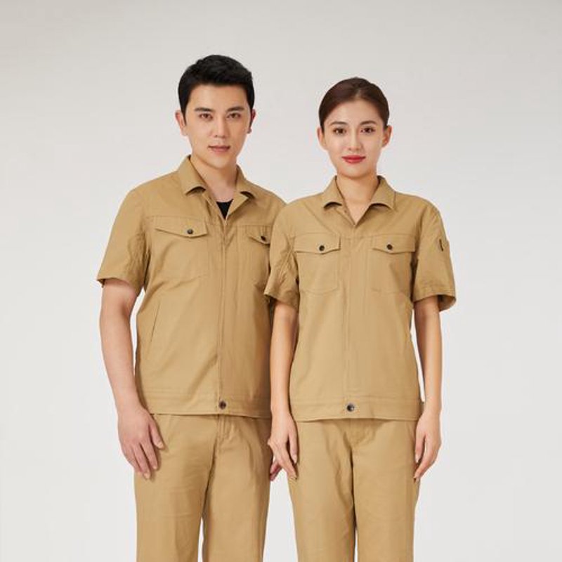 服装企业官网：如何选择与优化